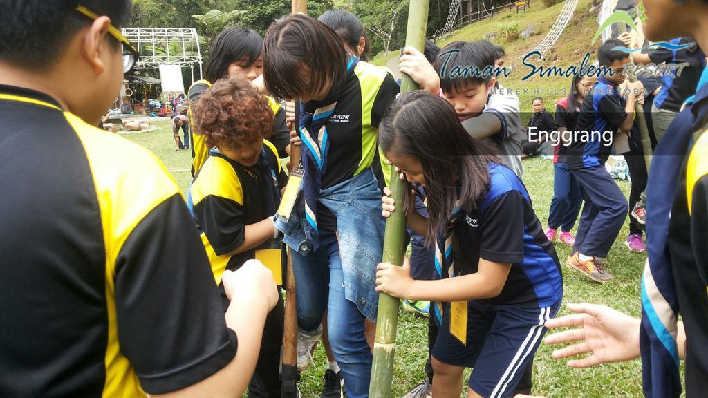 Taman Simalem Resort Tongging Esterno foto