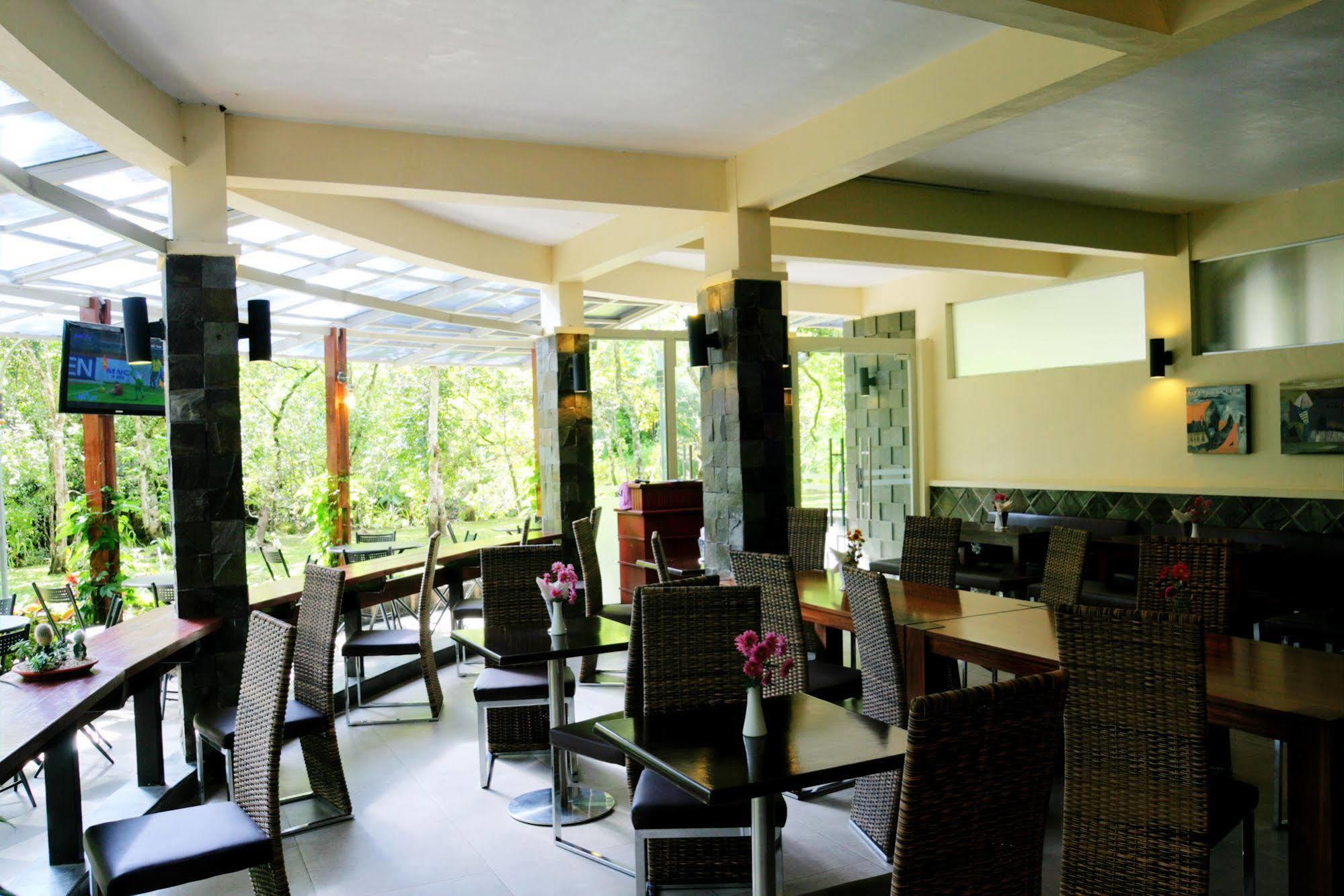 Taman Simalem Resort Tongging Esterno foto