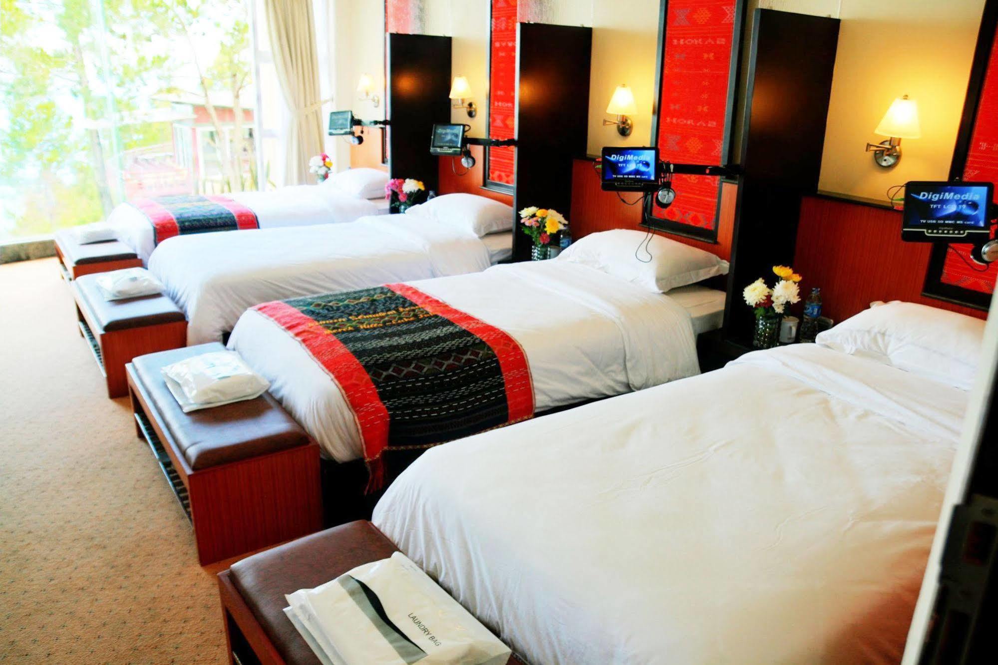 Taman Simalem Resort Tongging Esterno foto